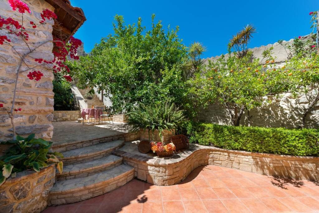 Marigoula House Villa Pombia Luaran gambar