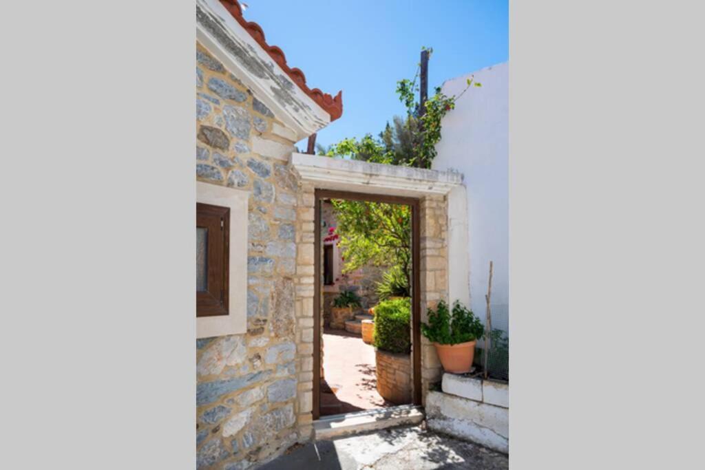 Marigoula House Villa Pombia Luaran gambar